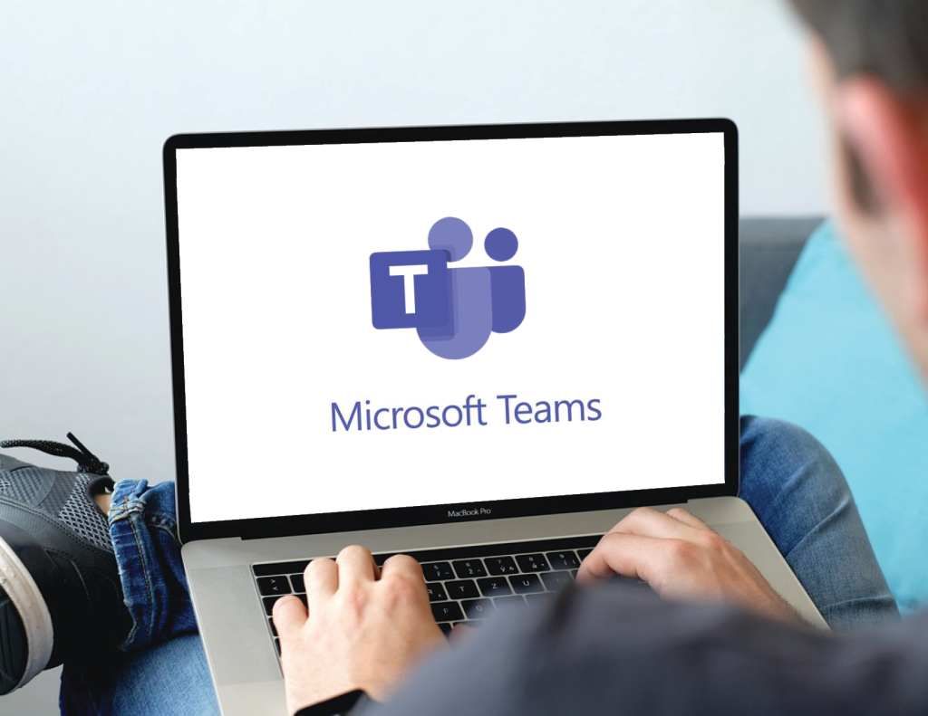 Microsoft Teams Calling on laptop